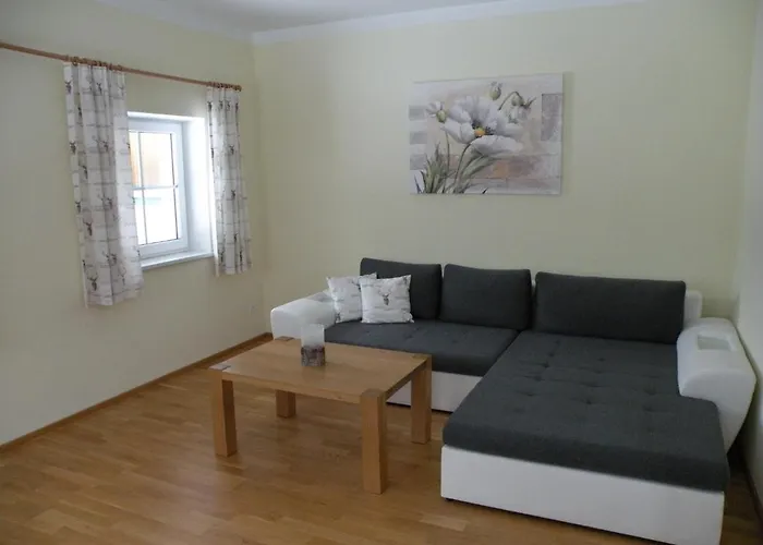 Gut Hinterklaus * Koppl