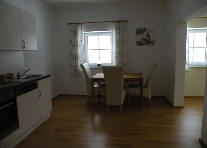 Gut Hinterklaus شقة